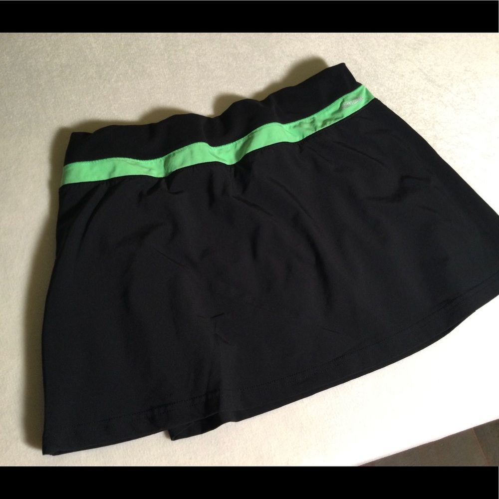 💚2xHP!💚 LIKE NEW Adidas | Climalite Skort Sport Skirt Black Neon - Picture 2 of 8
